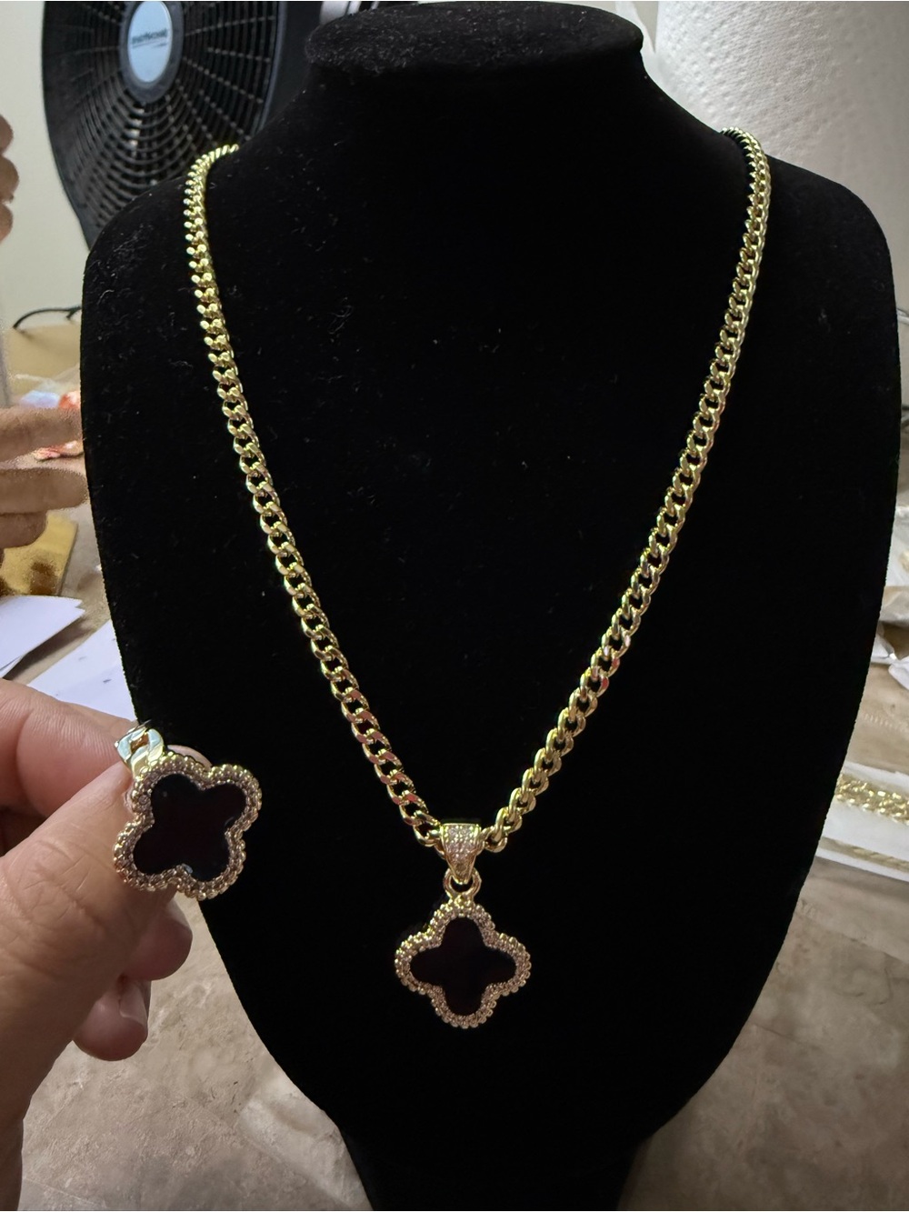 Gold Chain Necklace with Clover Pendant - Gold Plated 14k